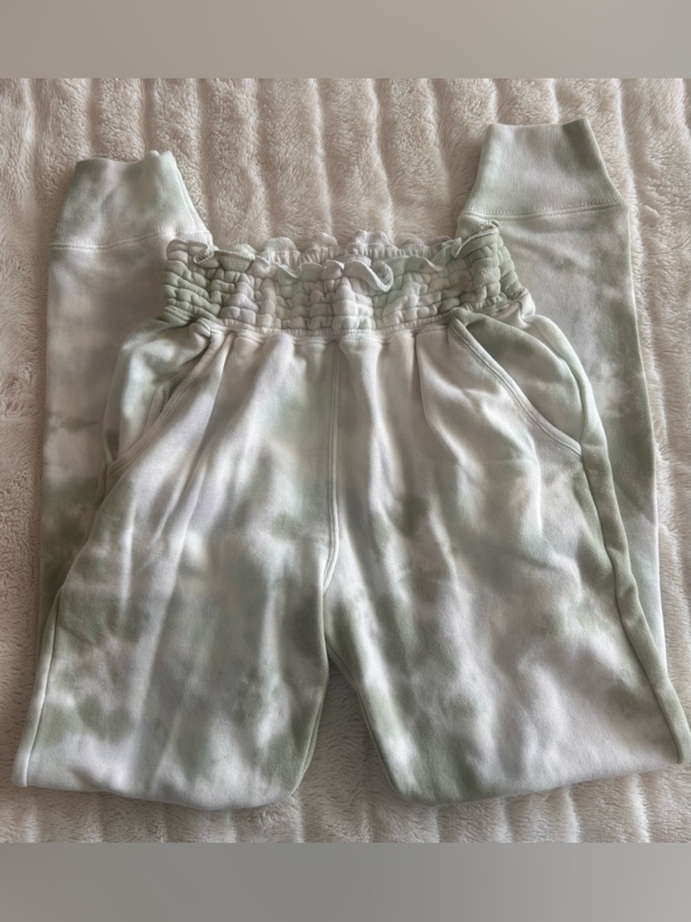 Abercrombie Tie-Dye Sweatpants in Light Green